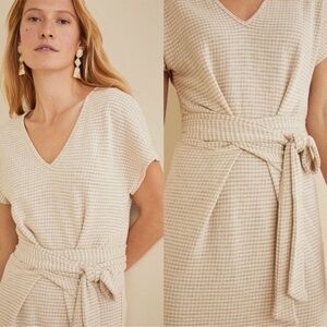 Amour Vert Darcy Scallop Midi V-Neck Dress